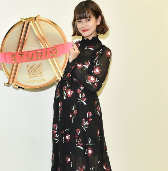 emmaに彼氏はいる?本名や出演経歴なども知らべてみた